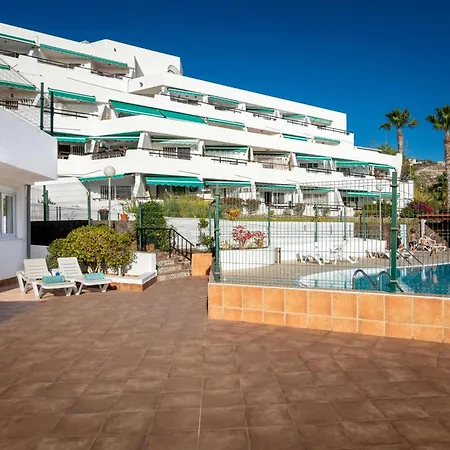 K1. Cozy Flores With Pool Apartment