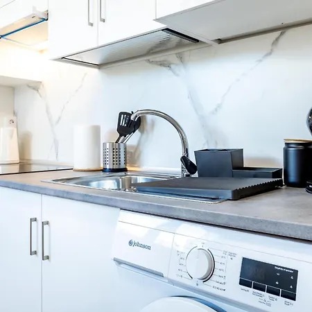 Apartman K1. Cozy Flores With Pool *