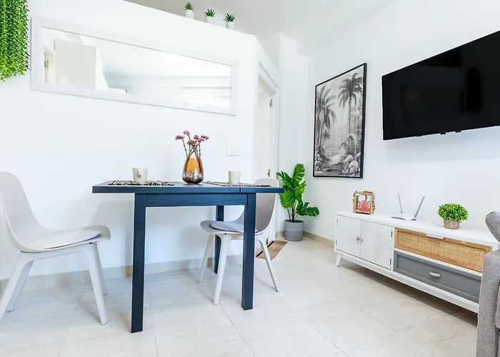 K1. Cozy Flores With Pool Apartamento