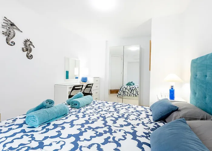 Appartement K1. Cozy Flores With Pool