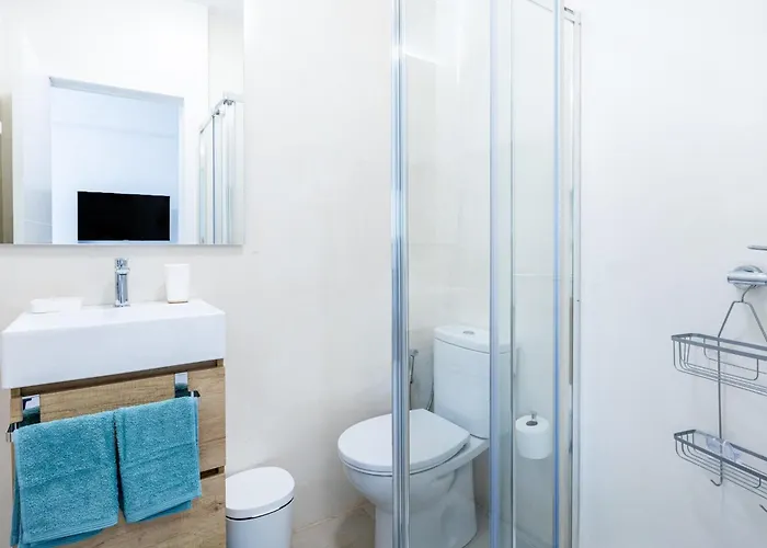 Appartement K1. Cozy Flores With Pool