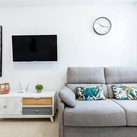 K1. Cozy Flores With Pool Apartament