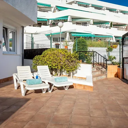 K1. Cozy Flores With Pool *
